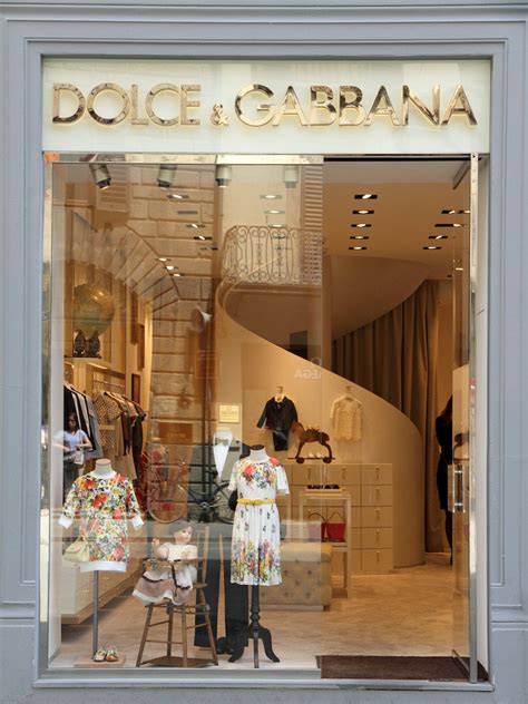 outlet dolce gabbana milano